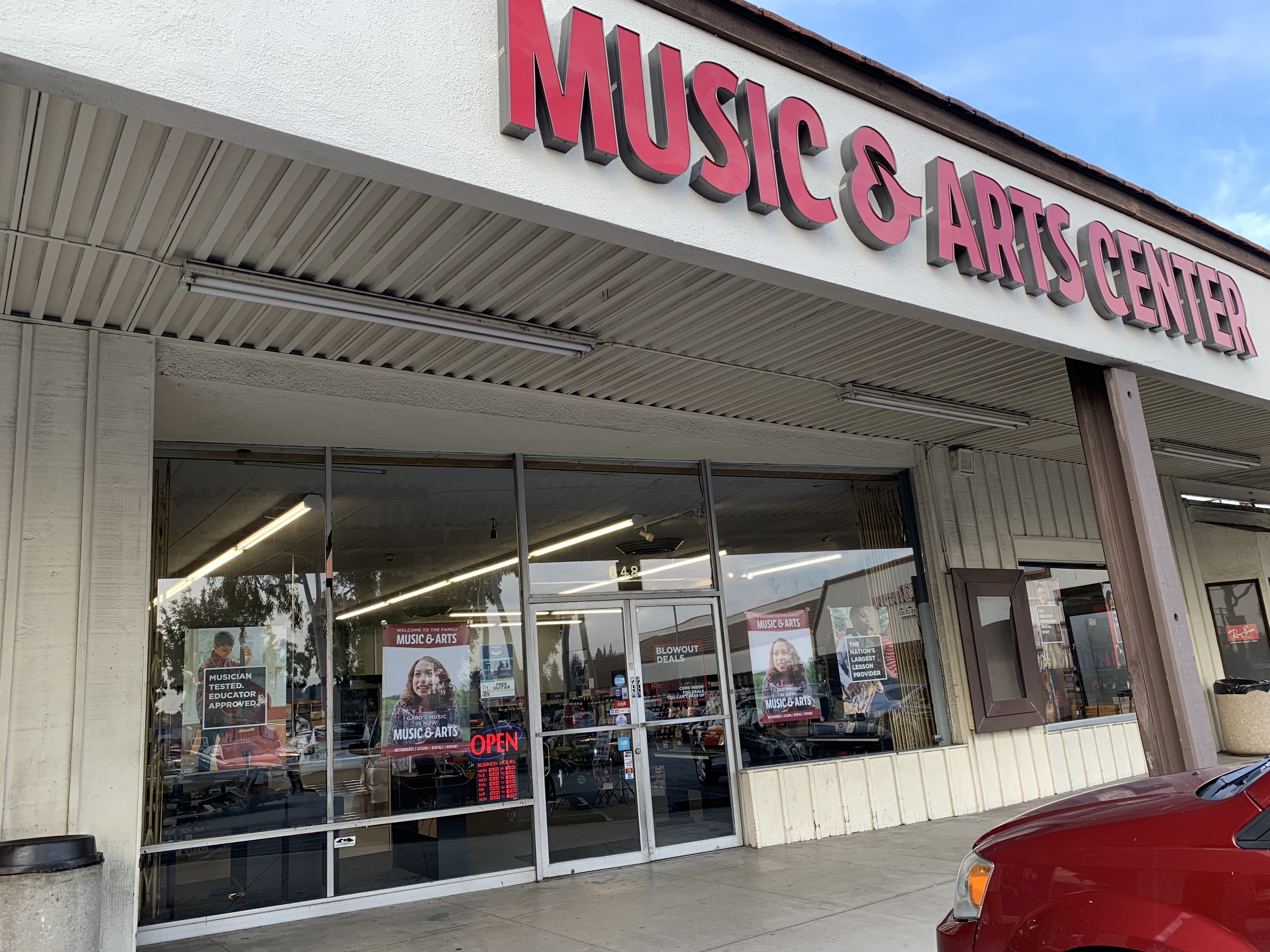 Music & arts store deals near me